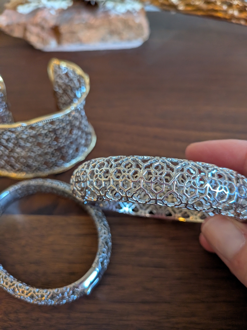 Kendra Scott - Filigree Bracelet Set - Silver & Gold Tones - Excellent Condition - Picture 5 of 8